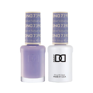 Daisy DND Gel Polish - Velvet #739 (with Free Matching Polish)