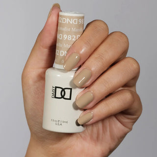 Daisy DND Gel Polish - Maximalist Manilla #982 (with Free Matching Polish)