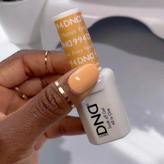 Daisy DND Gel Polish - Foxy Sunset #994 (with Free Matching Polish)